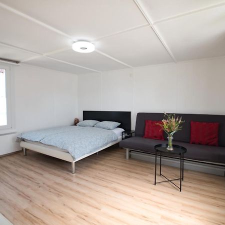 Lake Getaway Apartment With Private Entrance, Right On The Lake Constance Cycle Path, Barbecue Area, Free Wifi, Netflix And Free Bikes Salmsach ภายนอก รูปภาพ